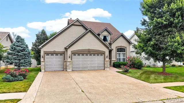 Popular Peine Lake Estate Real Estate