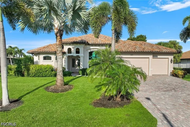 Expensive ROYAL TEE COUNTRY CLUB ESTATES Real Estate