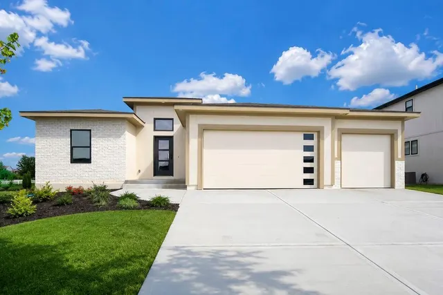 Popular Foxberry Estates Real Estate