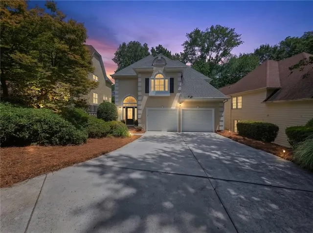 Popular Shady Valley Real Estate