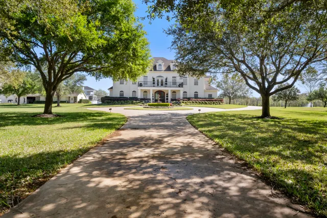 Popular River Forest Real Estate