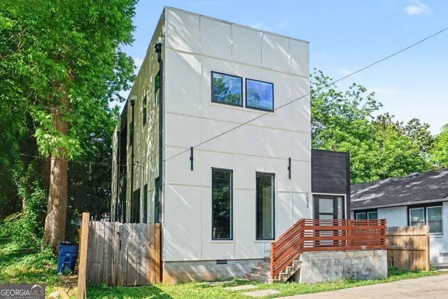 Expensive Wood Prop Real Estate