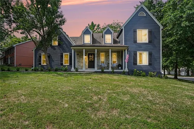 Popular New Mark Real Estate