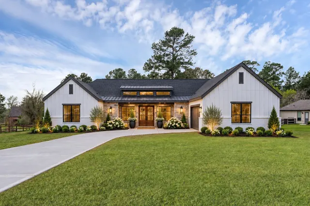 Expensive Emerald Lakes Real Estate