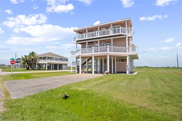 Cheap Cobbs Cove 87 Real Estate