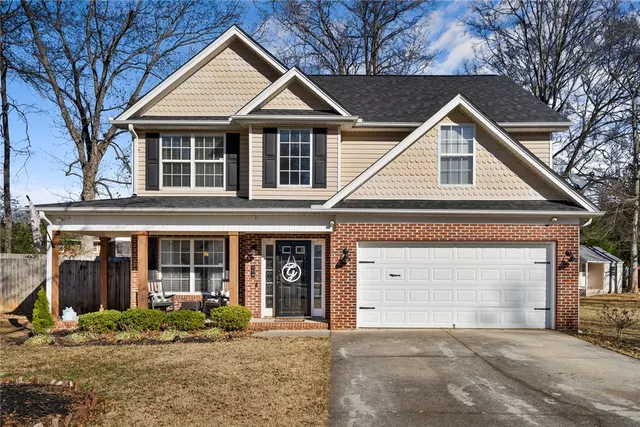 Popular Harrington Grov Real Estate