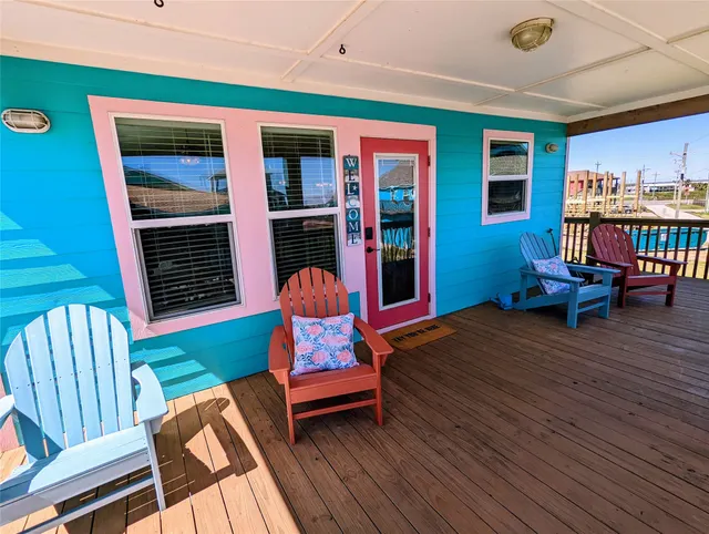 Popular Stingaree Cove Real Estate