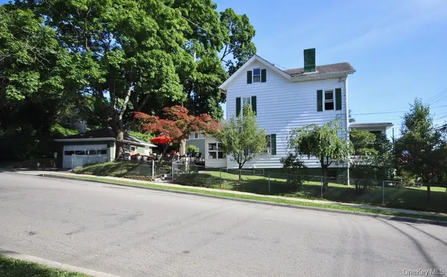 Popular Ossining Real Estate