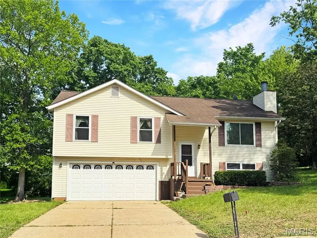Popular College Hill Estates Real Estate