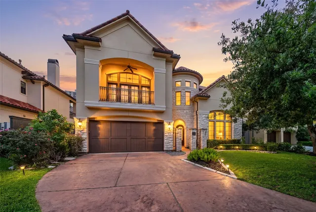 Popular Avalon Place Sec 06 Real Estate