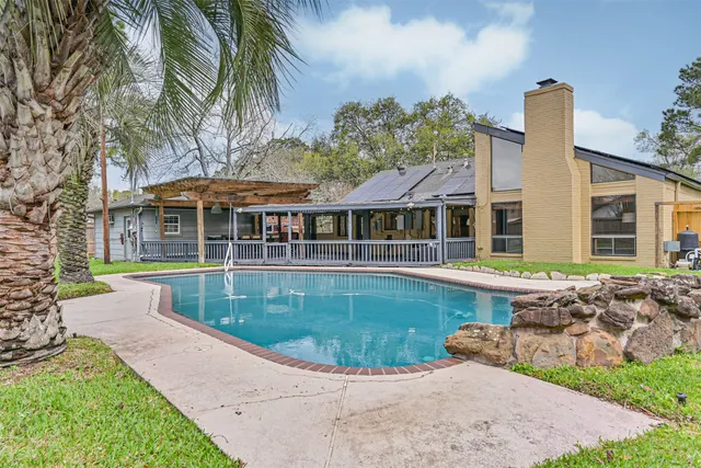 Popular Greenbriar 4 Real Estate