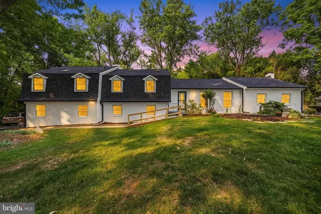 Expensive Lakewood Estates Real Estate