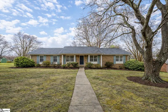 Popular Brook Glenn Gardens Real Estate