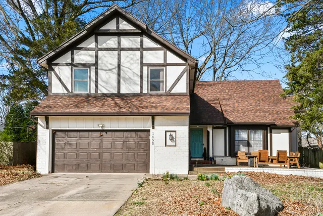 Popular Oak Knolls Real Estate