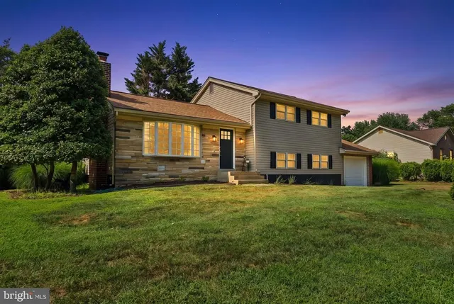 Cheap Hillsmere Shores Real Estate