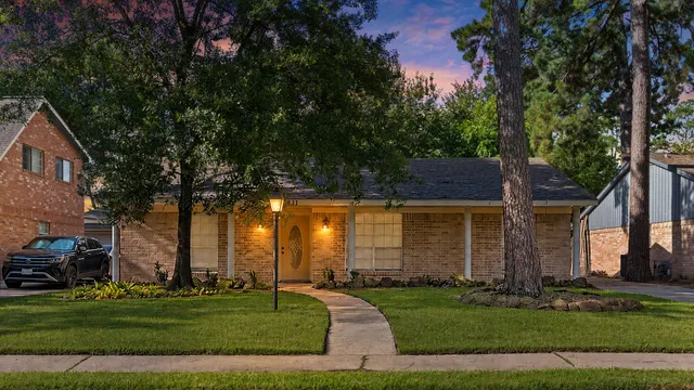 Popular Glenloch Memorial Chase Sec 02 Real Estate