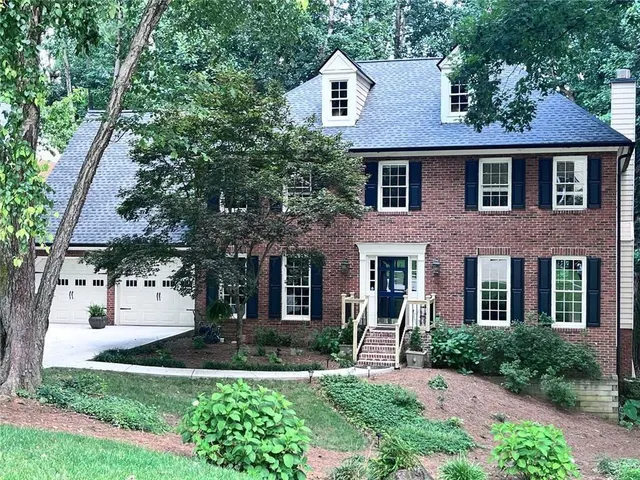 Popular JACKSONS CREEK - THE BLUFFS Real Estate