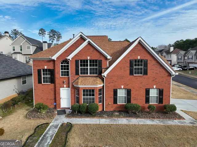 Expensive Berkshire @ Linden Park Real Estate