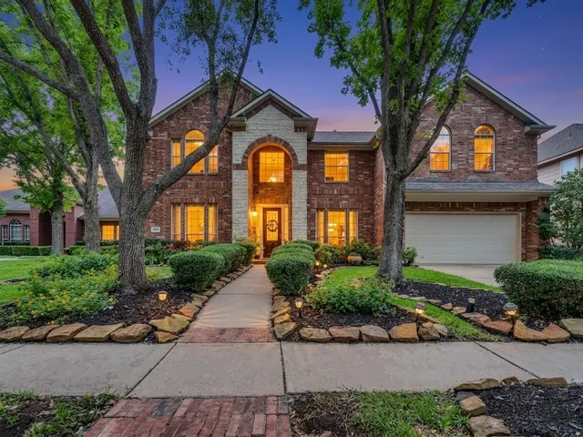 Popular Grayson Lakes Real Estate