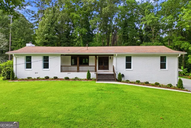 Expensive HOLLY HILLS ESTATES Real Estate