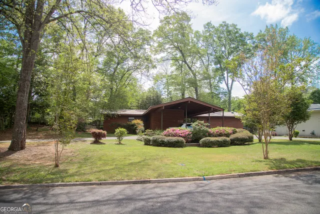 Popular Avalon Pines Real Estate