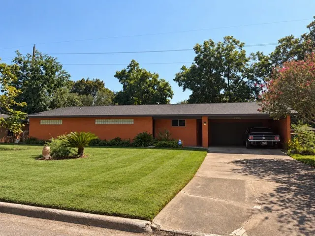 Popular Bayou Road Real Estate