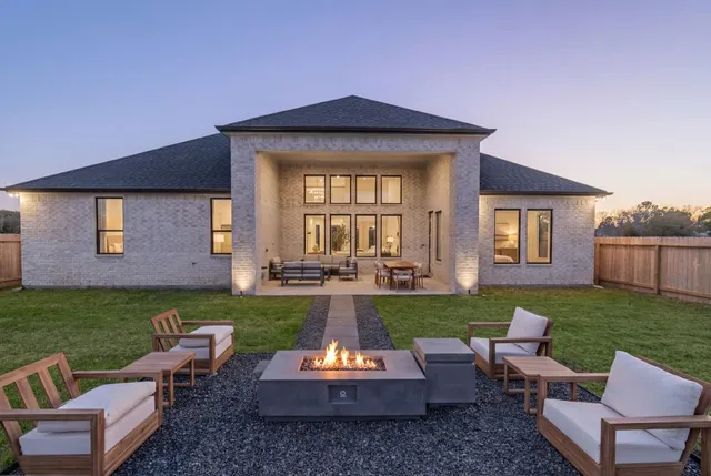 Popular Friendswood Trail Real Estate
