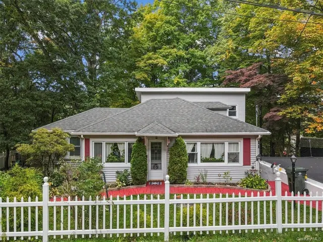 11 Morgans Way, Greenwood Lake NY 10925