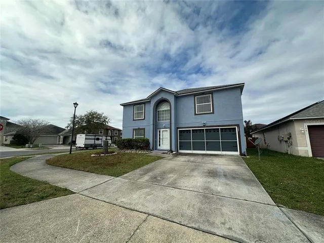 Popular CELERY LAKES PH 1 Real Estate