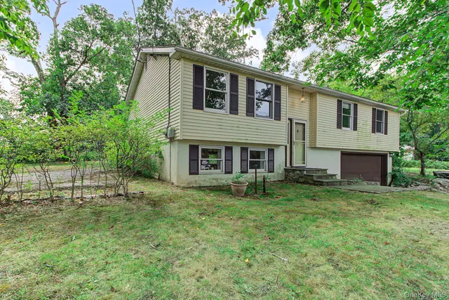 Popular Westchester Lake Real Estate