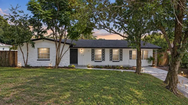 Popular LAKE ORIENTA HILLS UNIT 2 Real Estate