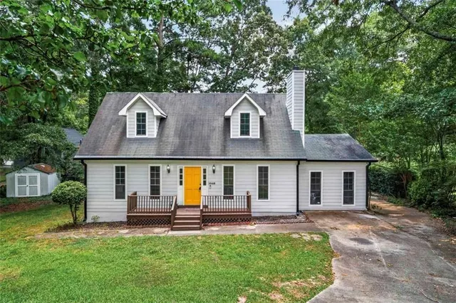 Popular RIVER GLEN Real Estate