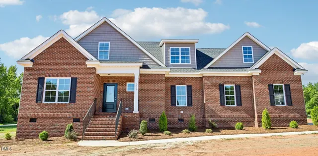 Popular Pinewoods Farm Real Estate