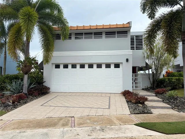 Popular LOS PASEOS Real Estate