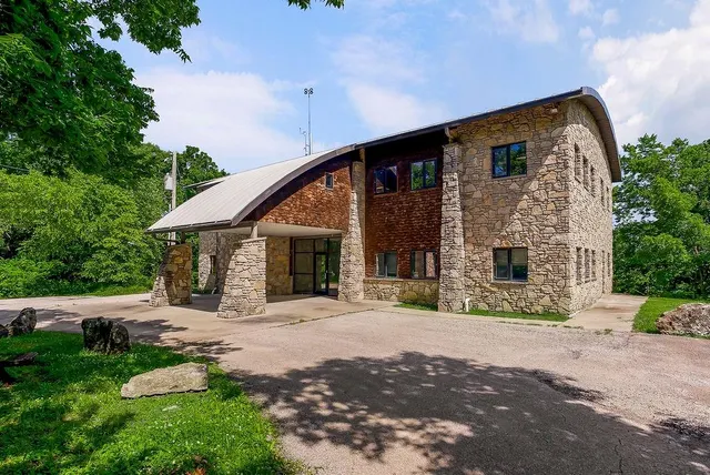 Expensive 480 - Bourbon County - KS Real Estate
