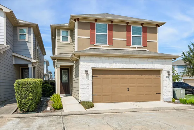 Popular Hollywood Gardens Pt Rep 3 Real Estate