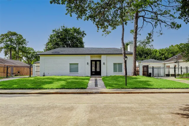 Popular Briargrove Park Sec 4 Real Estate