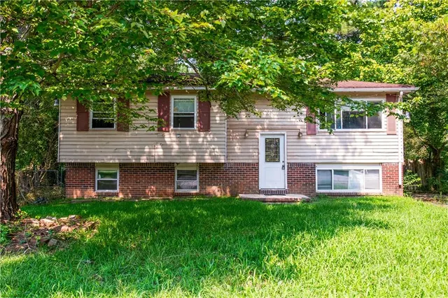 Popular Kingswood Real Estate