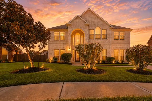 Popular Oak Park Ridge Sec 02 Real Estate