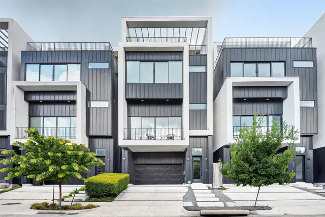 Popular Memorial Heights Villas Real Estate