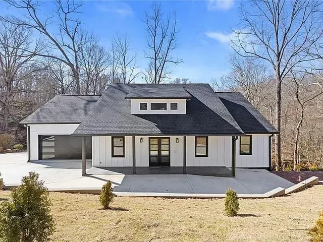 Popular Walnut Bend Real Estate