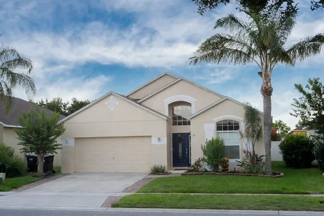Popular LA CASCADA PH 1 B Real Estate