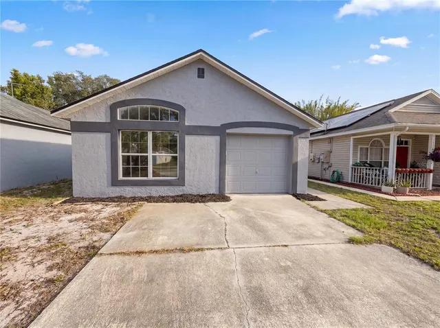 Popular PAMALA OAKS Real Estate