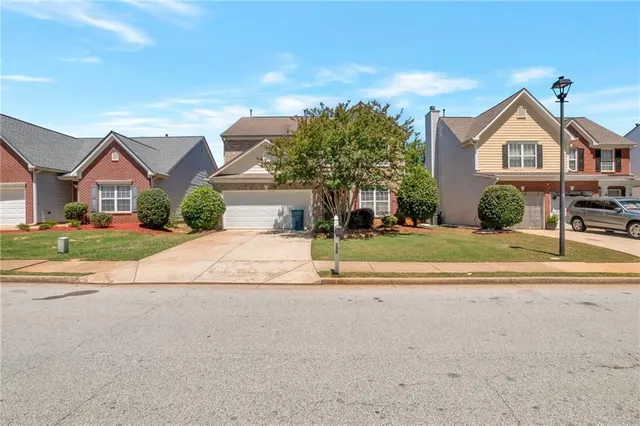 Popular Clairidge Crossing Real Estate