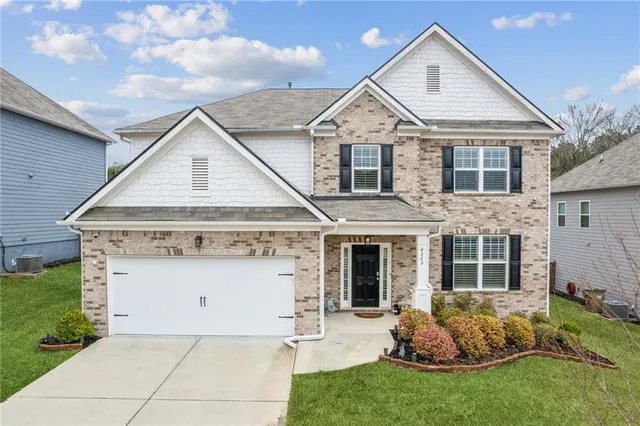 Popular BRAMBLETT GROVE Real Estate
