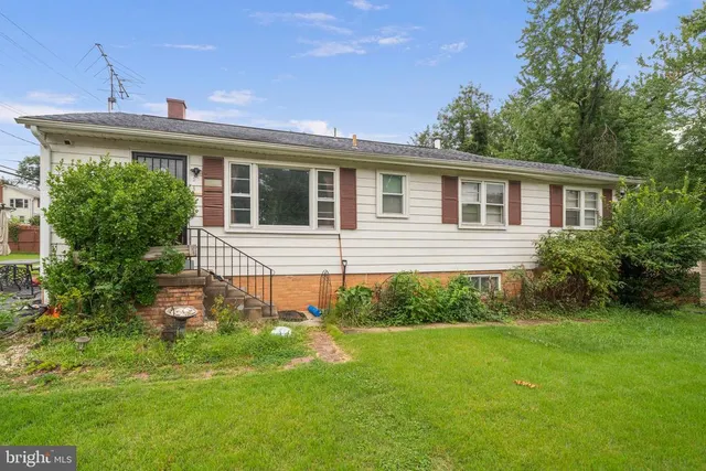 Popular Charlton Heights Real Estate
