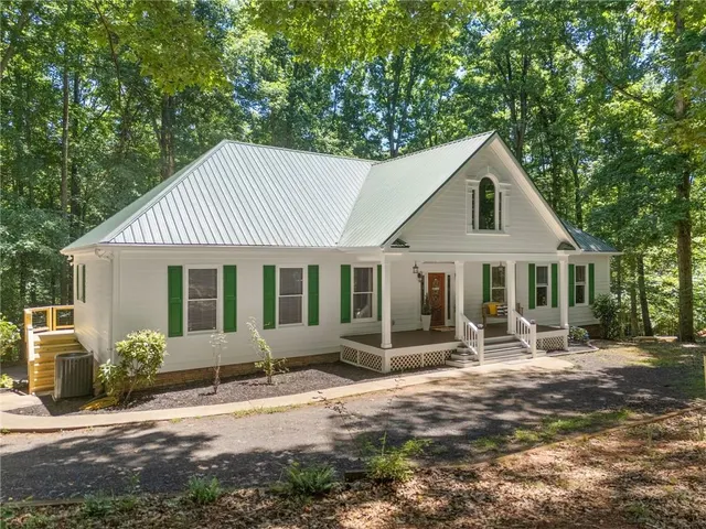 Popular Talmo Real Estate