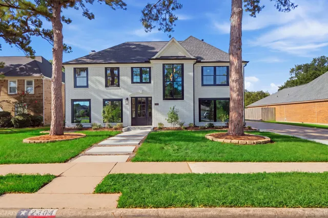 Expensive Green Tee Terrace Sec 03 Real Estate