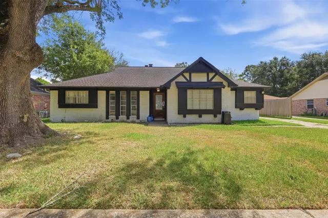 Popular Sunmeadow 1 Real Estate