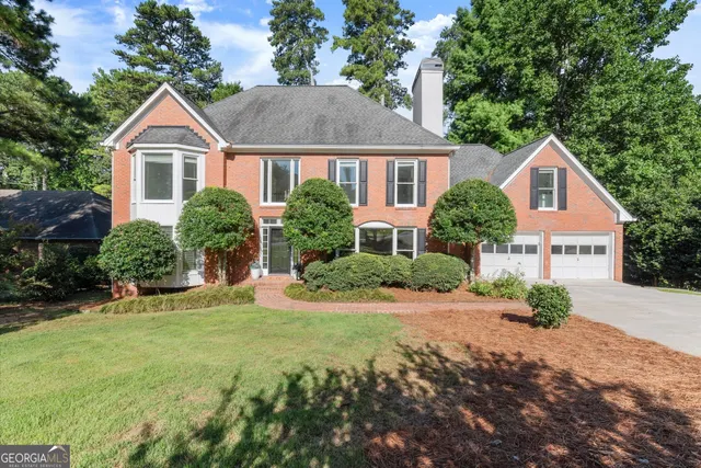 Expensive HAMPTON WOODS Real Estate